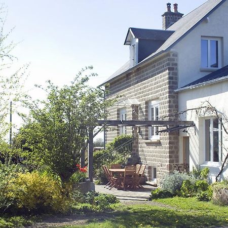 La Nesliere Chambres d'Hôtes Biologique Saint-Symphorien-des-Monts Exterior foto